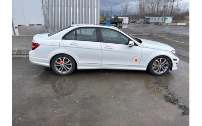 mercedes-benz-c-300 - 2