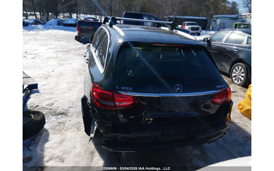 mercedes-benz-c-300 - 4