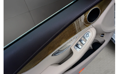 mercedes-benz-c-300 - 4