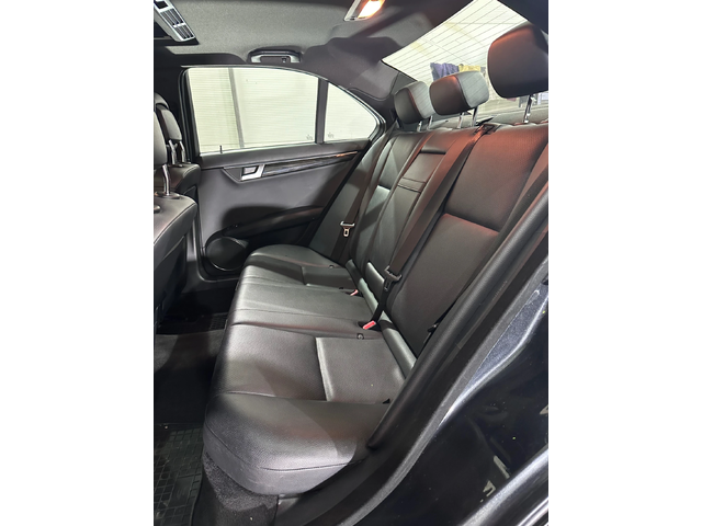 Mercedes-Benz C 300 AMG pack 4 matic - автомобили, коли, обяви за нови и употребявани 10