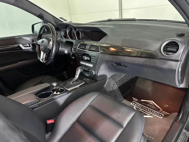 Mercedes-Benz C 300 AMG pack 4 matic - автомобили, коли, обяви за нови и употребявани 8