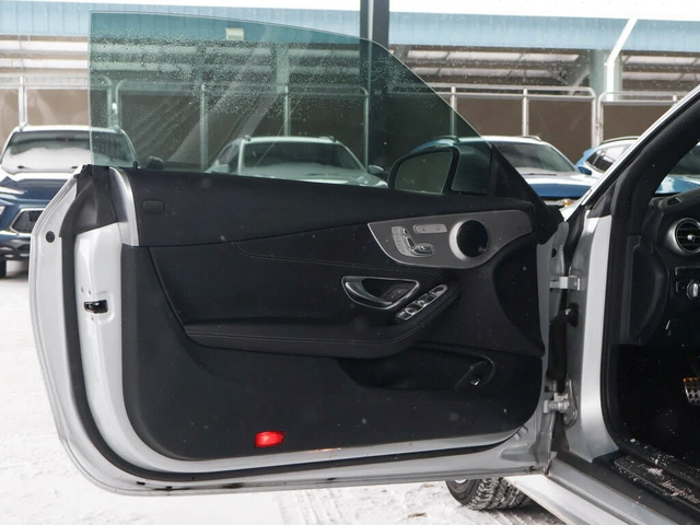 Mercedes-Benz C 300 * АвтоКредит * (ЦЕНА ДО БГ) - автомобили, коли, обяви за нови и употребявани 9