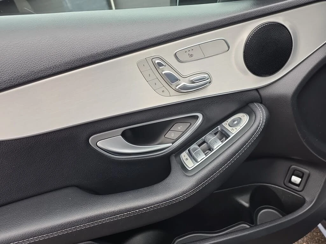 Mercedes-Benz C 300 * АвтоКредит * (ЦЕНА ДО БГ) - автомобили, коли, обяви за нови и употребявани 8