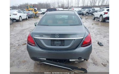 mercedes-benz-c-300 - 4