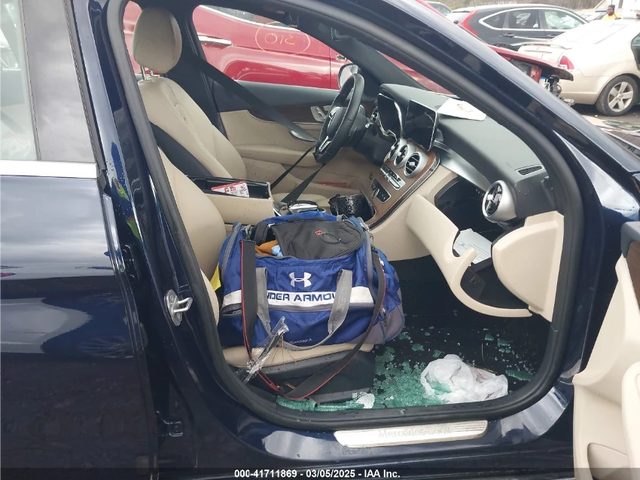 Mercedes-Benz C 300 DIGITAL* BURMESTER* ПОДГРЕВ* КАМЕРА - автомобили, коли, обяви за нови и употребявани 4