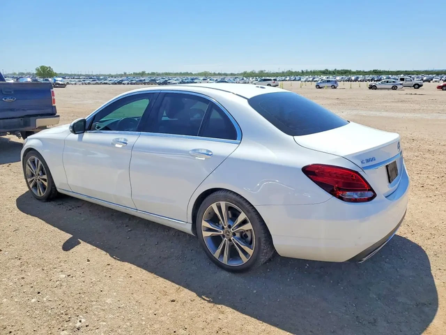 Mercedes-Benz C 300 - автомобили, коли, обяви за нови и употребявани 3