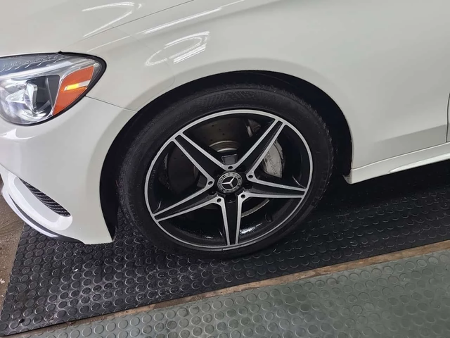 Mercedes-Benz C 300 * CARFAX * AMG PACK * ПОДГРЕВИ * ПАНОРАМА * - автомобили, коли, обяви за нови и употребявани 4