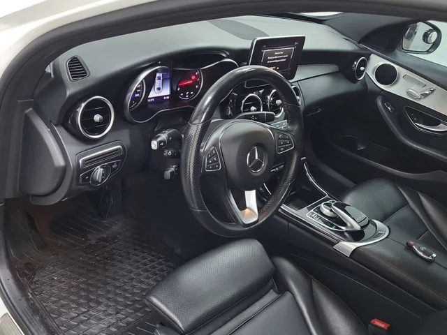 Mercedes-Benz C 300 * CARFAX * AMG PACK * ПОДГРЕВИ * ПАНОРАМА * - автомобили, коли, обяви за нови и употребявани 8