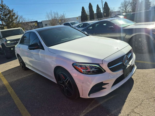 Mercedes-Benz C 300 ПОДГРЕВИ * ПАНО * KEYLESS * CARFAX - автомобили, коли, обяви за нови и употребявани 1