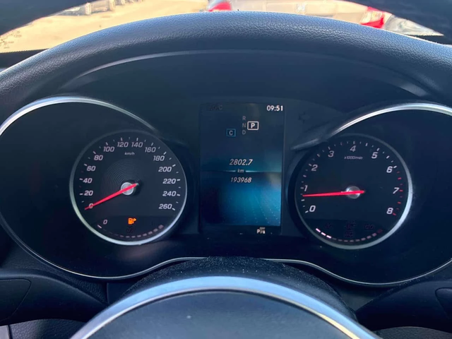 Mercedes-Benz C 300 | AMG-LINE| DISTRONIC| 360| PANO| CARFAX - автомобили, коли, обяви за нови и употребявани 12