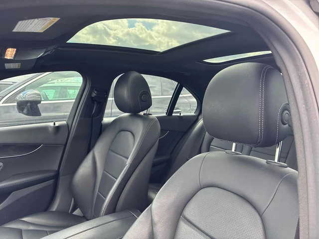 Mercedes-Benz C 300 | ПАНОРАМА | ПОДГРЕВ | CARFAX | - автомобили, коли, обяви за нови и употребявани 10