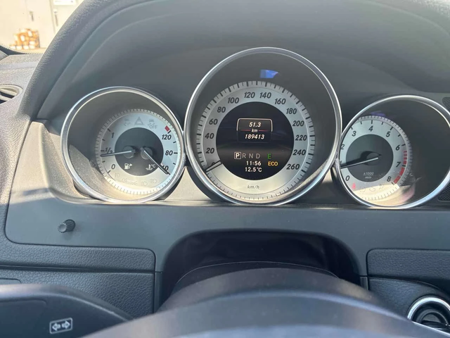Mercedes-Benz C 300 * ГЛАВНО ПРЕДСТАВИТЕЛСТВО* ПАНОРАМА* - автомобили, коли, обяви за нови и употребявани 7