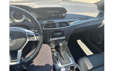 Mercedes-Benz C 300 * ГЛАВНО ПРЕДСТАВИТЕЛСТВО* ПАНОРАМА* - автомобили, коли, обяви за нови и употребявани 8