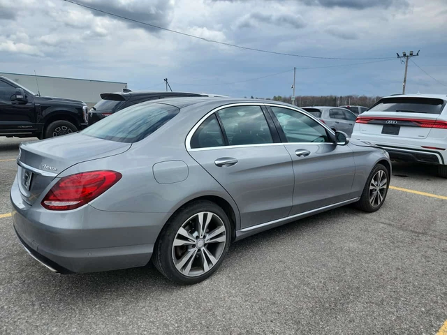 Mercedes-Benz C 300 * CARFAX * 2 КЛЮЧА * КАМЕРА * НАВИГАЦИЯ * - автомобили, коли, обяви за нови и употребявани 2
