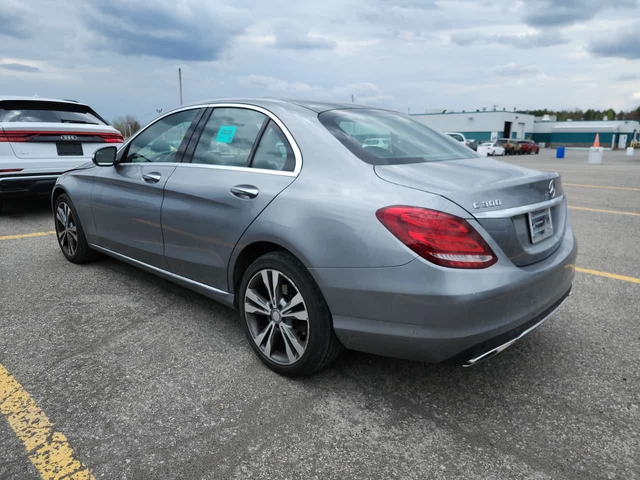 Mercedes-Benz C 300 * CARFAX * 2 КЛЮЧА * КАМЕРА * НАВИГАЦИЯ * - автомобили, коли, обяви за нови и употребявани 3