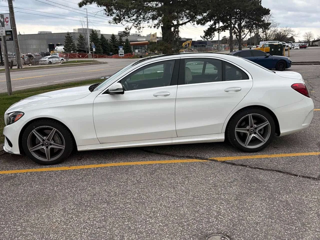 Mercedes-Benz C 300 * CARFAX * AMG PACK * ПОДГРЕВИ * ШИБИДАХ * - автомобили, коли, обяви за нови и употребявани 1