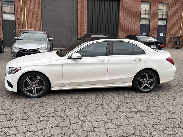 Mercedes-Benz C 300 * ПОДГРЕВ * ПАМЕТ * NAVI - автомобили, коли, обяви за нови и употребявани 1