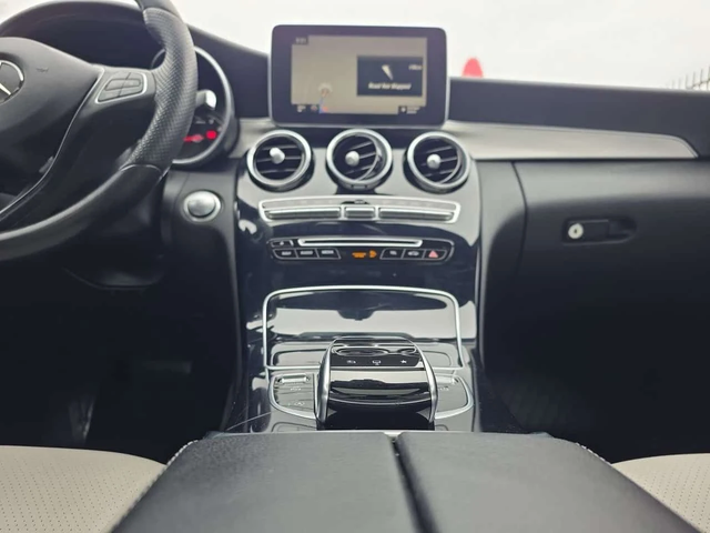 Mercedes-Benz C 300 AMG PKG * NAVIGATION / CAMERA / PANORАМА - автомобили, коли, обяви за нови и употребявани 8
