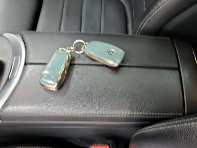 Mercedes-Benz C 300 * CARFAX * FULL DIGITAL * 2 KEYS * - автомобили, коли, обяви за нови и употребявани 8