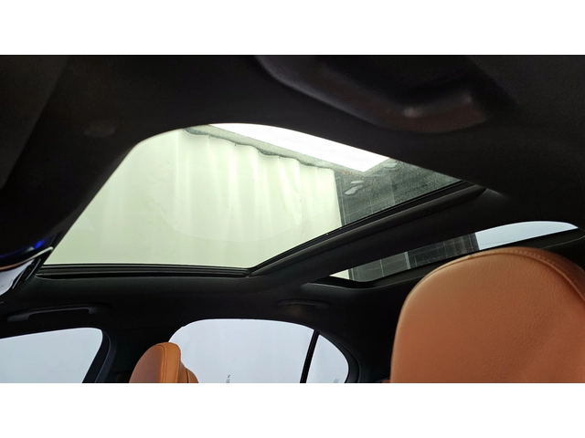 Mercedes-Benz C 300 2023* AVANGARDE* 360* DISTRONIK* - автомобили, коли, обяви за нови и употребявани 11