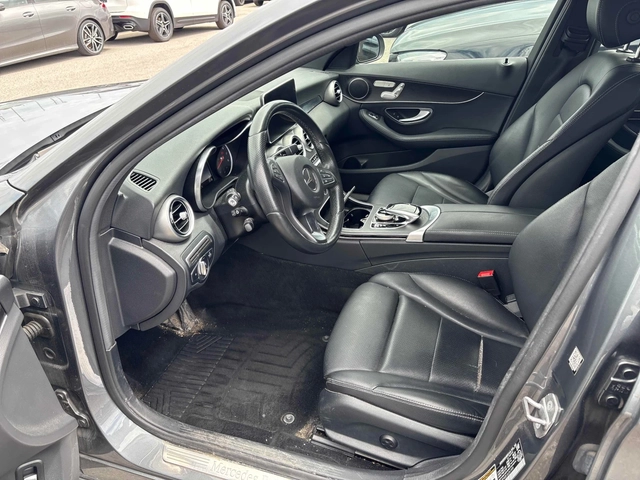 Mercedes-Benz C 300 CARFAX - автомобили, коли, обяви за нови и употребявани 5