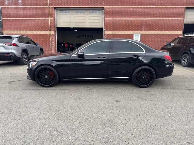Mercedes-Benz C 300 - автомобили, коли, обяви за нови и употребявани 2