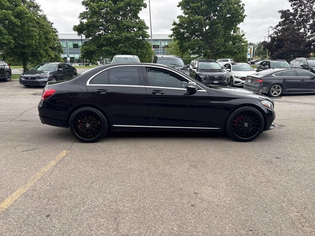 Mercedes-Benz C 300 - автомобили, коли, обяви за нови и употребявани 3