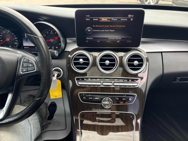 Mercedes-Benz C 300 - автомобили, коли, обяви за нови и употребявани 6