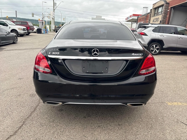 Mercedes-Benz C 300 - автомобили, коли, обяви за нови и употребявани 3