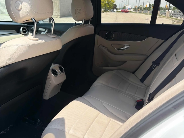 Mercedes-Benz C 300 4MATIC/AMG-PACK/CARFAX/АВТО КРЕДИТ - автомобили, коли, обяви за нови и употребявани 10