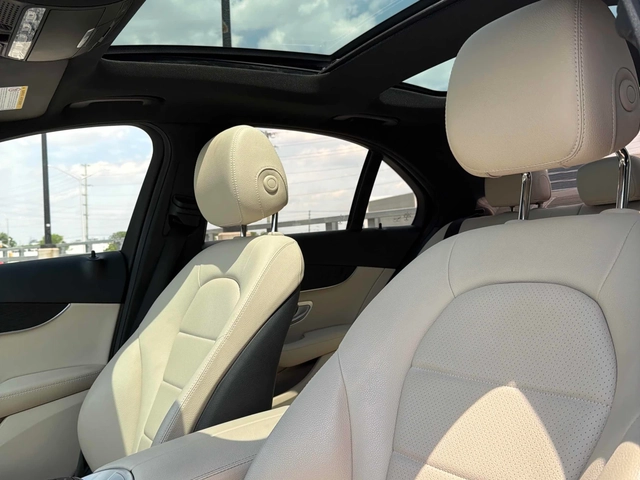 Mercedes-Benz C 300 4MATIC/AMG-PACK/CARFAX/АВТО КРЕДИТ - автомобили, коли, обяви за нови и употребявани 7