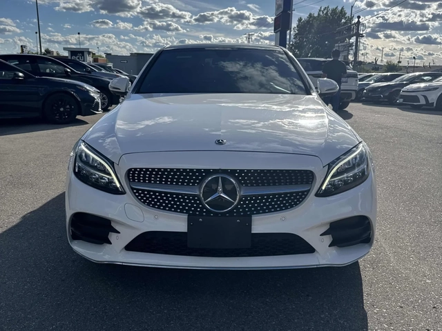 Mercedes-Benz C 300 * CARFAX * АВТО КРЕДИТ * - автомобили, коли, обяви за нови и употребявани 1