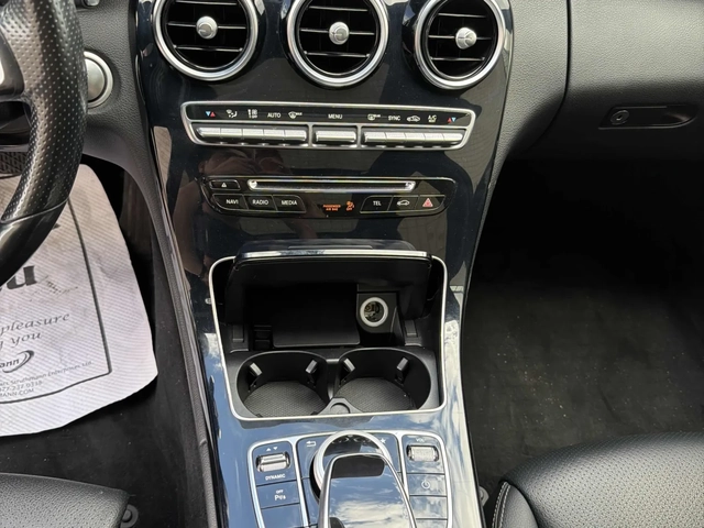 Mercedes-Benz C 300 * CARFAX * АВТО КРЕДИТ * - автомобили, коли, обяви за нови и употребявани 12