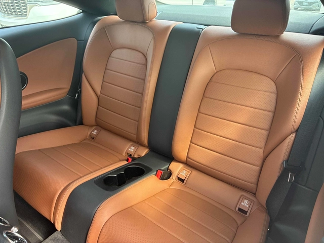 Mercedes-Benz C 300 4MATIC * ПОДГРЕВ * ПАНОРАМА * 360 * CARFAX - автомобили, коли, обяви за нови и употребявани 11