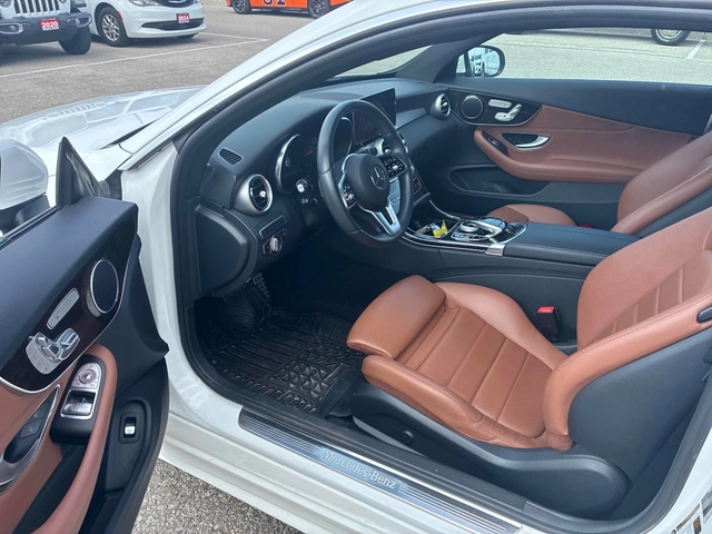 Mercedes-Benz C 300 4MATIC * ПОДГРЕВ * ПАНОРАМА * 360 * CARFAX - автомобили, коли, обяви за нови и употребявани 5