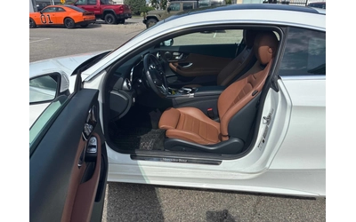 Mercedes-Benz C 300 4MATIC * ПОДГРЕВ * ПАНОРАМА * 360 * CARFAX - автомобили, коли, обяви за нови и употребявани 9