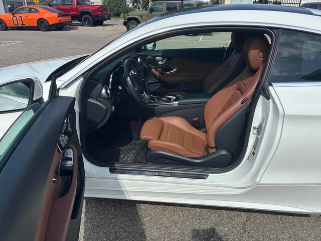 Mercedes-Benz C 300 4MATIC * ПОДГРЕВ * ПАНОРАМА * 360 * CARFAX - автомобили, коли, обяви за нови и употребявани 9