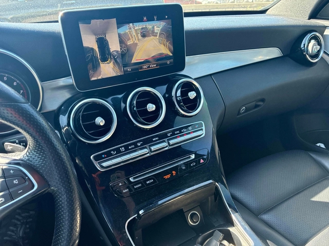 Mercedes-Benz C 300 4MATIC/AMG-PACK/Podgrev/Pano/360 - автомобили, коли, обяви за нови и употребявани 11