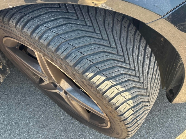 Mercedes-Benz C 300 4MATIC/AMG-PACK/Podgrev/Pano/360 - автомобили, коли, обяви за нови и употребявани 5