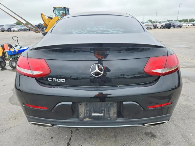 Mercedes-Benz W100 Coupe - автомобили, коли, обяви за нови и употребявани 8
