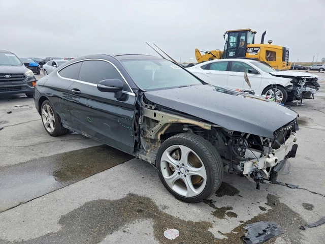 Mercedes-Benz C 300 Coupe - автомобили, коли, обяви за нови и употребявани 0