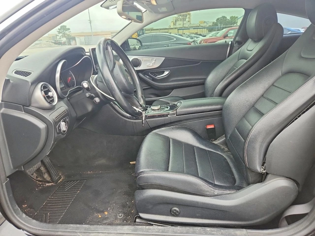 Mercedes-Benz C 300 Coupe - автомобили, коли, обяви за нови и употребявани 3