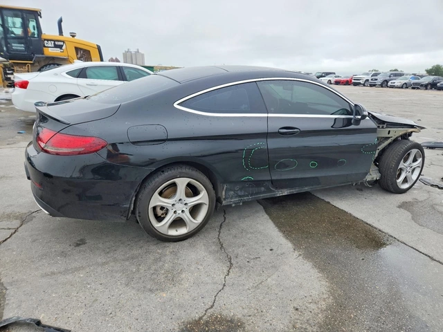 Mercedes-Benz C 300 Coupe - автомобили, коли, обяви за нови и употребявани 7