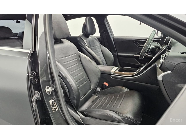 Mercedes-Benz C 300 AMG* LINE* ОБДУХВАНЕ* ДИСТРОНИК* ХЕДЪП* 360КАМЕРА* - автомобили, коли, обяви за нови и употребявани 13