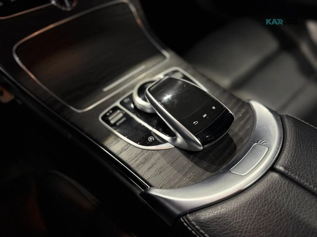 Mercedes-Benz C 300 4MATIC/SPORT-PACK/BURMESTER/DRIVE-ASSISTS - автомобили, коли, обяви за нови и употребявани 11