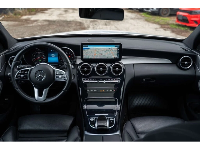Mercedes-Benz C 300 4MATIC | Sport pack | Panorama - автомобили, коли, обяви за нови и употребявани 4