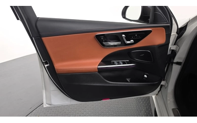 Mercedes-Benz C 300 C300 4MATIC AMG Line | HUD | Distronic | 360 - автомобили, коли, обяви за нови и употребявани 13