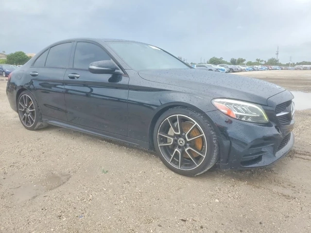 Mercedes-Benz C 300 - автомобили, коли, обяви за нови и употребявани 2