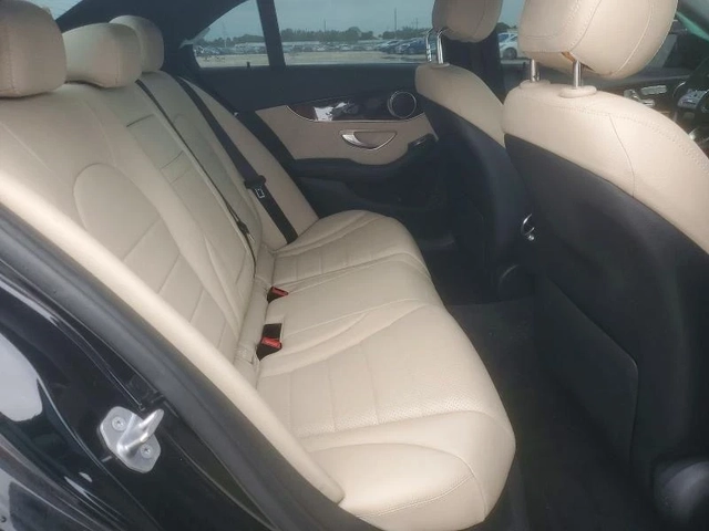 Mercedes-Benz C 300 - автомобили, коли, обяви за нови и употребявани 9