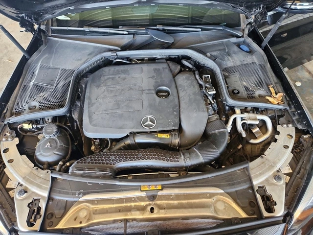 Mercedes-Benz C 300 Sedan 2.0 Turbo - автомобили, коли, обяви за нови и употребявани 10